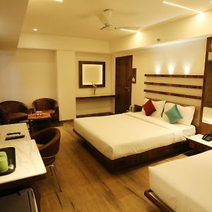 Executive Triple Room